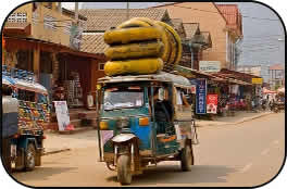 Tuk tuk vang vieng
